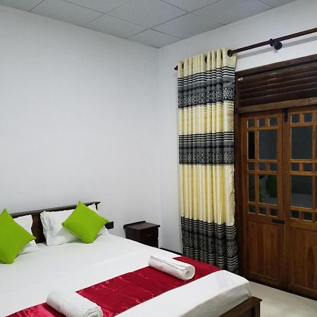 Yashumi Homestay Dambulla Exterior foto