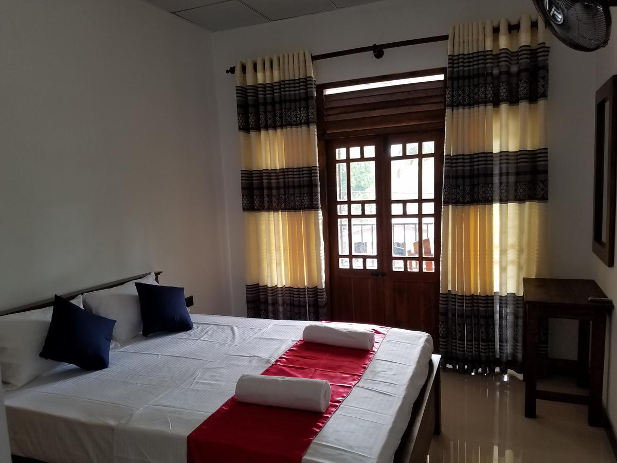 Yashumi Homestay Dambulla Exterior foto