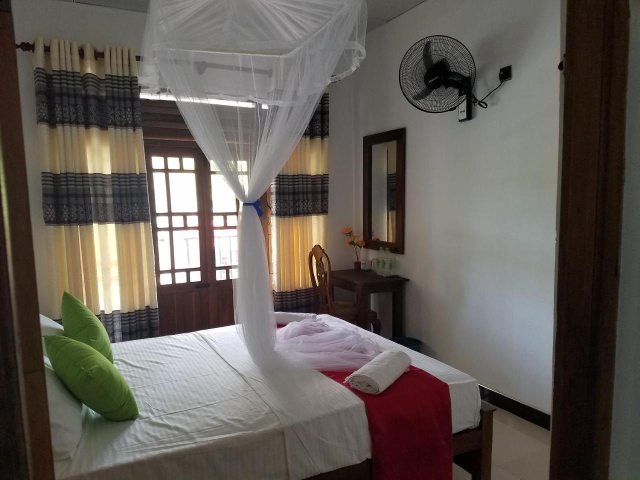 Yashumi Homestay Dambulla Exterior foto